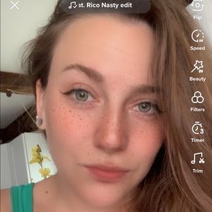 Meet your Posher, Tiffany